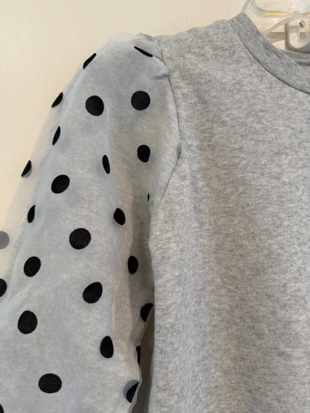 Tucker‎ + Tate Gray Sweatshirt with Black Polka Dot Puff Tulle Sleeves Size 7